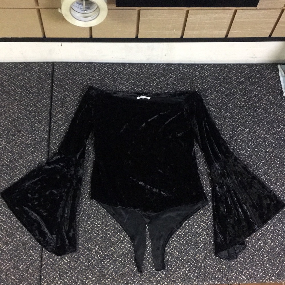 Women’s flowy shirt